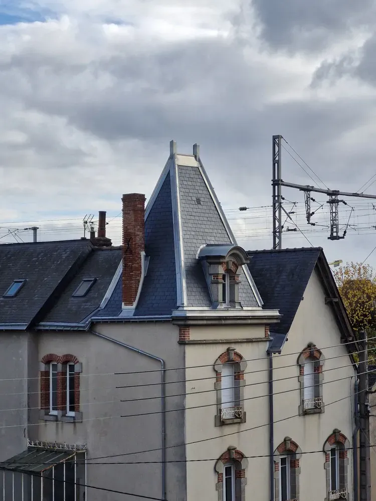 Entreprise de couverture et de charpente à Forcé (17)